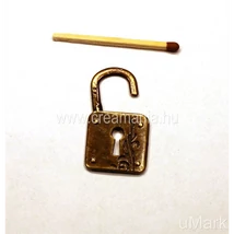 Lakat óriás nyitott