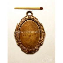 Medál alap ovális 3,5*4,5 cm díszített széllel