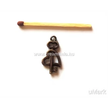 Kulcs kicsi szívvel