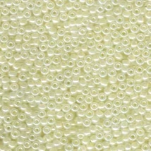 Miyuki kásagyöngy 8/0   8-9527 Bézs opál ceylon 5 g