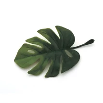 Selyemvirág könnyező pálmalavél kicsi