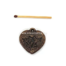 Szív óriás tulipános mintával