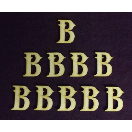 Betű "B" 15 mm magas, 3 mm vastag 1 db