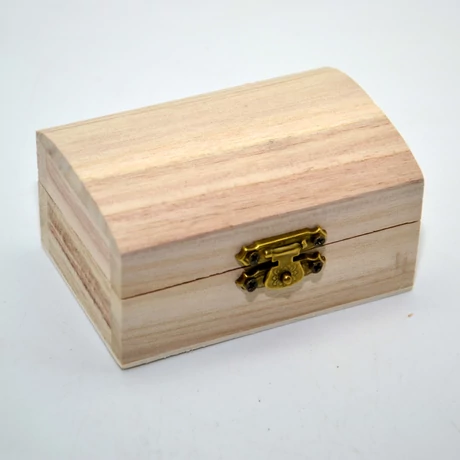 Doboz, fa mini - kincses láda 4,8* 9*5,5 cm